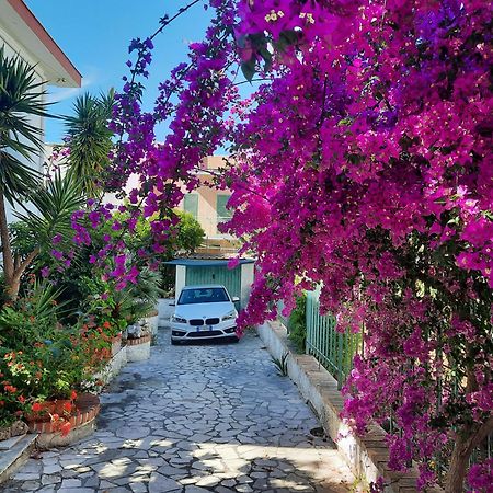 Residenza Nisio Bari Exterior foto