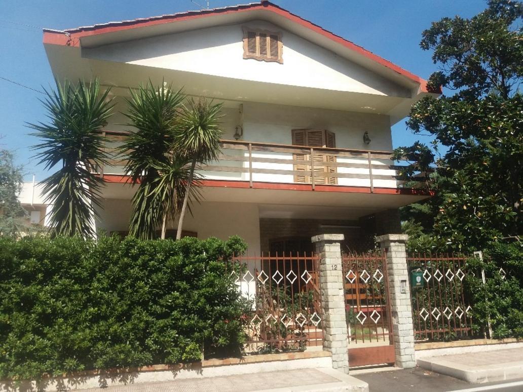 Residenza Nisio Bari Exterior foto