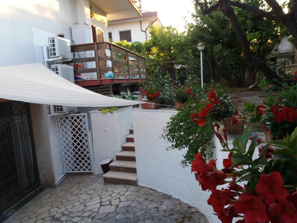 Residenza Nisio Bari Exterior foto